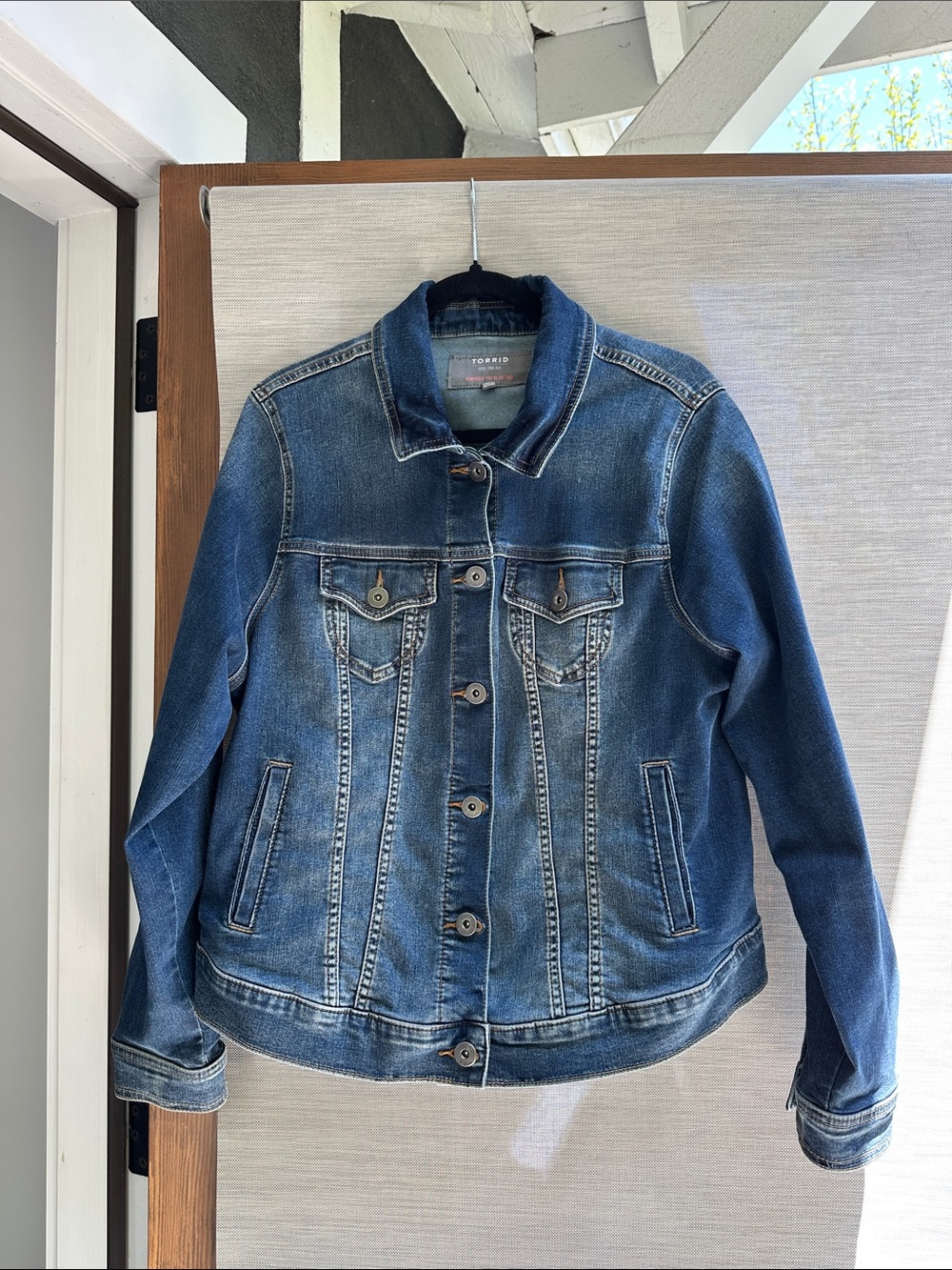 Torrid Blue Denim Jean Jacket Sz 14/16